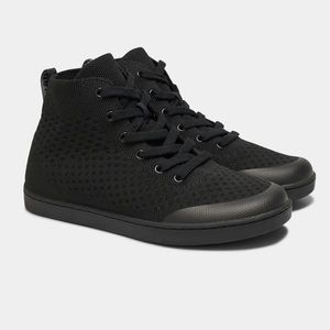 SUAVS Legacy high top in black